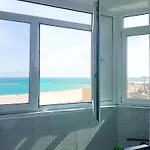 Apartament Sunrise Beachfront Relax Konstanca