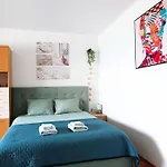 Apartament Sunrise Beachfront Relax Konstanca