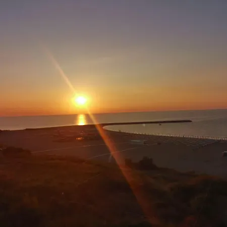 Sunrise Beachfront Relax Apartament