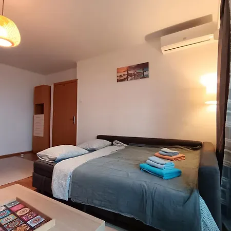 Sunrise Beachfront Relax 公寓 康斯坦察